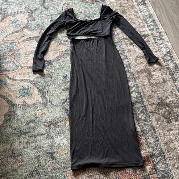 de base Dresses & Skirts - Chic Black Long Sleeve Maxi Dress